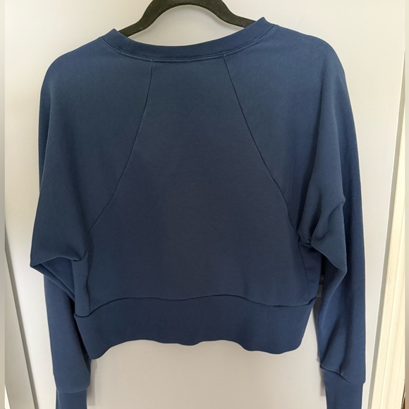 Women's Nike Cropped Blue Sweatshirt - Picture 4 of 4